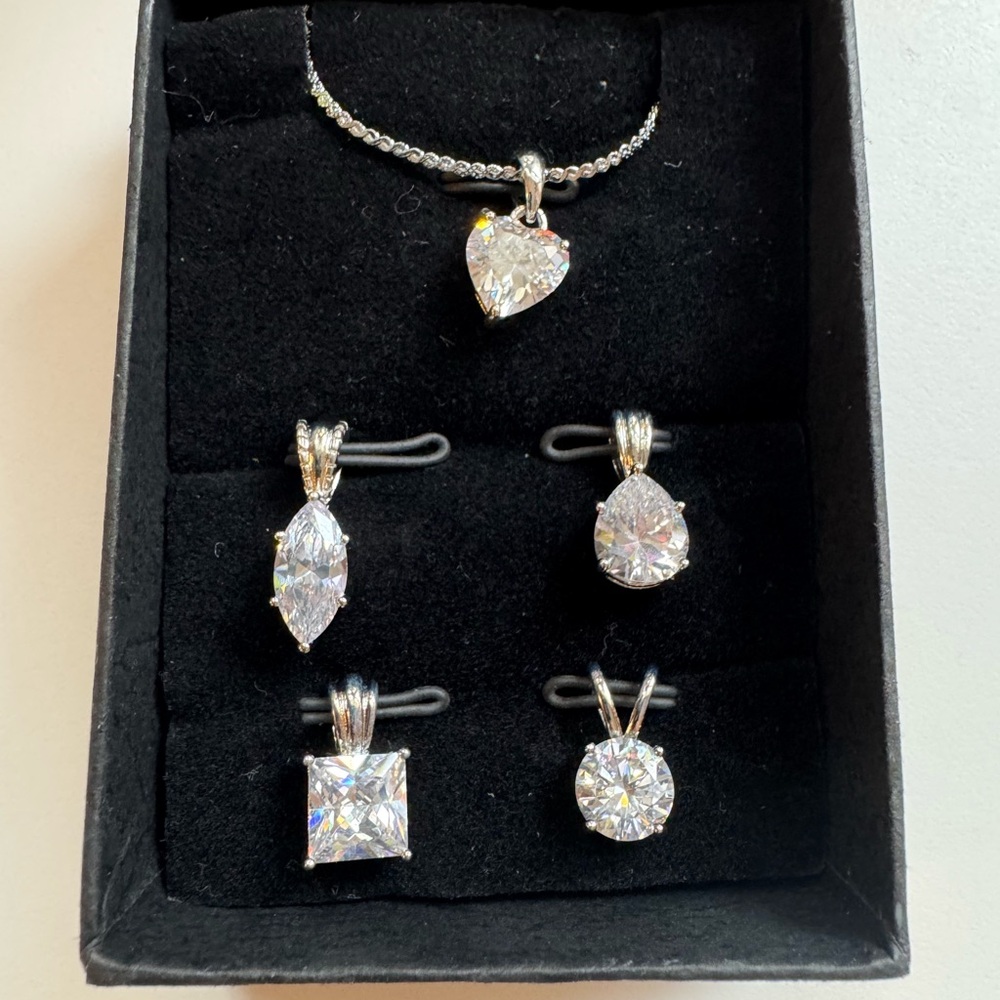 Source Unknown Silver-Tone Clear Crystal Pendant … - image 1